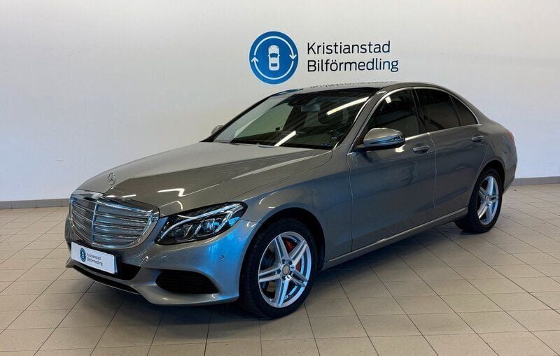 Silver Begagnad 2016 Mercedes C250 Exclusive Sedan | 199 900 kr (Marknadspris) - Bild 1/4