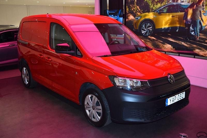 Röd Begagnad 2021 VW Caddy Minibuss | 187 800 kr (Bra pris) - Bild 1/4