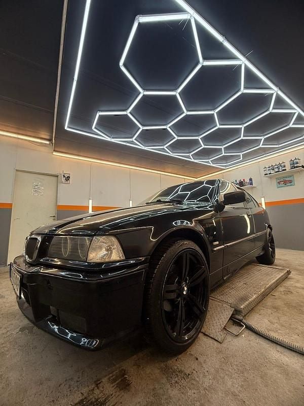 Begagnad BMW 316 1996