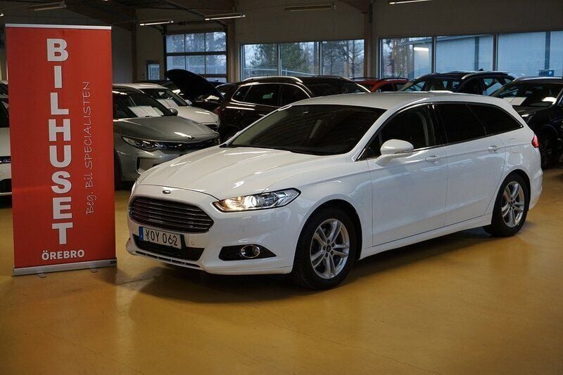 Vit Begagnad 2018 Ford Mondeo Business Edition Kombi | 169 000 kr (Lite dyr) - Bild 1/4