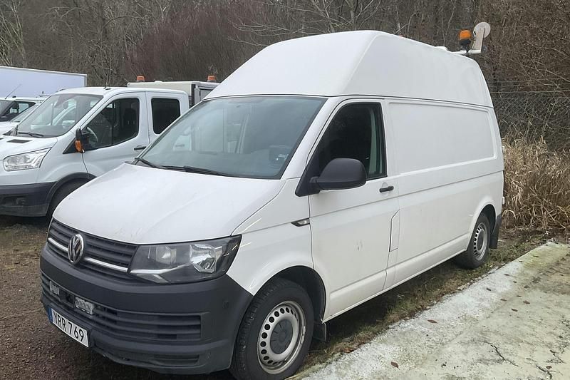 Vit Begagnad 2018 VW T6 Van | 110 000 kr (Superpris) - Bild 1/4