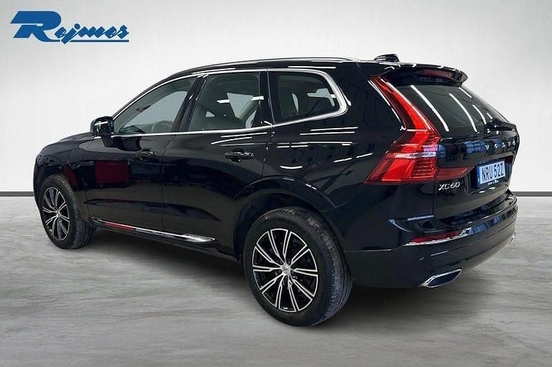 Begagnad Volvo XC60 Inscription 253 HK (186 kW) 2021 Onyx svart metallic SUV