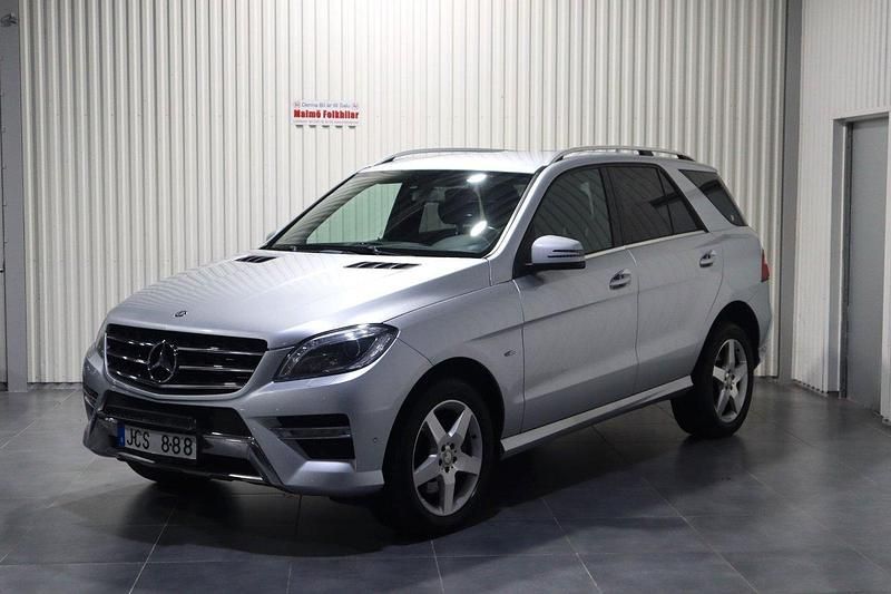 Silver Begagnad 2012 Mercedes ML350 AMG line SUV | 189 900 kr (Marknadspris) - Bild 1/4