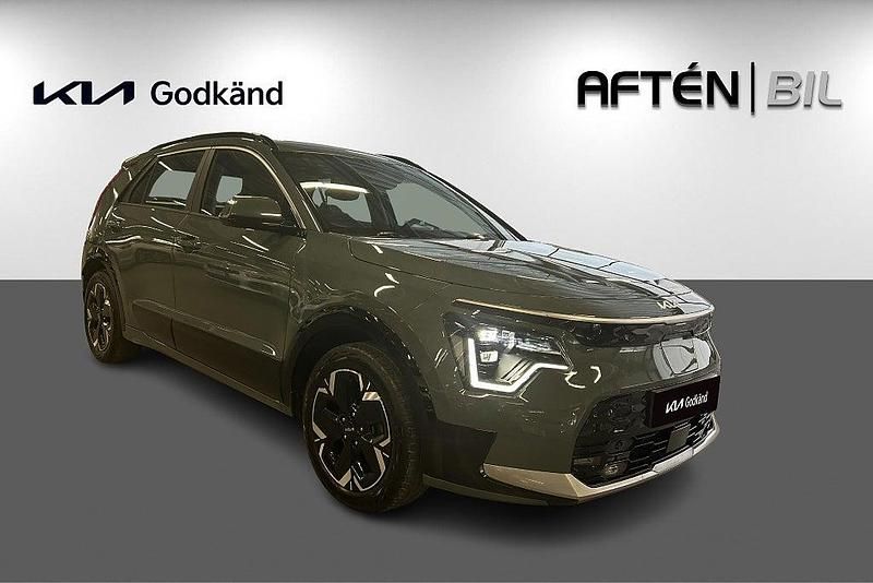 Begagnad Kia Niro 150 kW (204 HK) 2022 Grön SUV