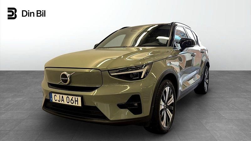 Grön Begagnad 2022 Volvo XC40 SUV | 328 900 kr - Bild 1/4