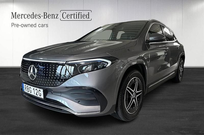 Mörkgrå (grey) Begagnad 2024 Mercedes EQA250+ AMG SUV | 479 900 kr (Bra pris) - Bild 1/4