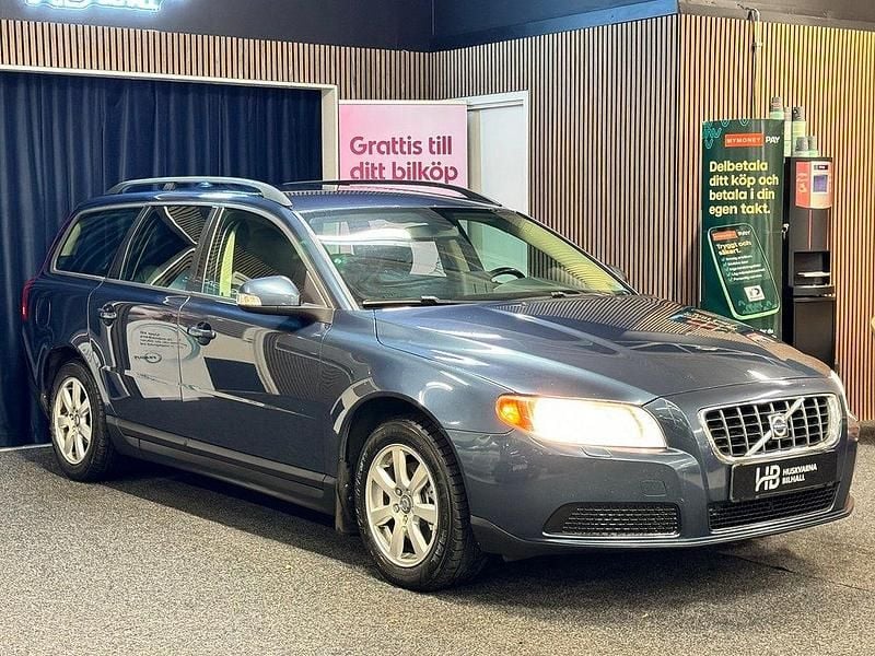Blå Begagnad 2007 Volvo V70 Kinetic Kombi | 34 900 kr (Lite dyr) - Bild 1/4