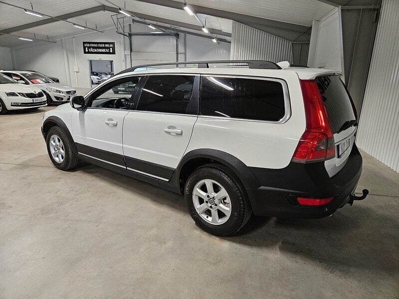 Begagnad Volvo XC70 Momentum 181 HK (133 kW) 2015 Vit SUV