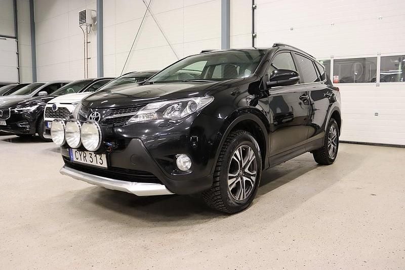 Svart Begagnad 2015 Toyota RAV4 Edition SUV | 109 900 kr (Bra pris) - Bild 1/4