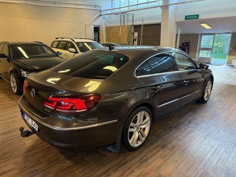 Begagnad VW CC 170 HK (125 kW) 2012 Mörkbrun (brun) Sedan