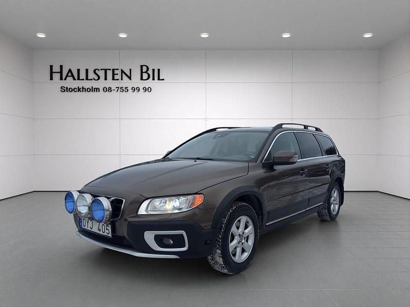 Begagnad Volvo XC70 Momentum 163 HK (119 kW) 2012 Brun metallic Kombi