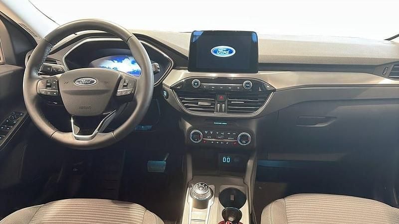 Begagnad Ford Kuga Titanium 152 HK (111 kW) 2022 Svart SUV