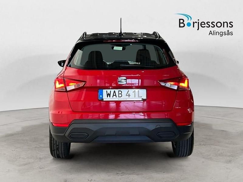 Begagnad Seat Arona Style 112 HK (82 kW) 2023 Röd SUV