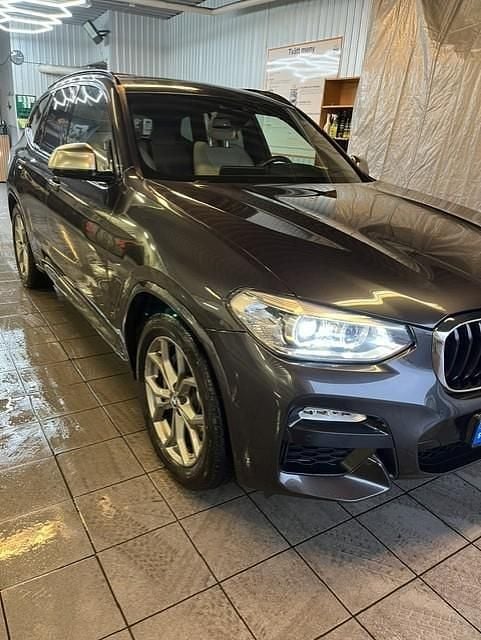 Grå Begagnad 2018 BMW X3 M Sport SUV | 385 000 kr (Bra pris) - Bild 1/4