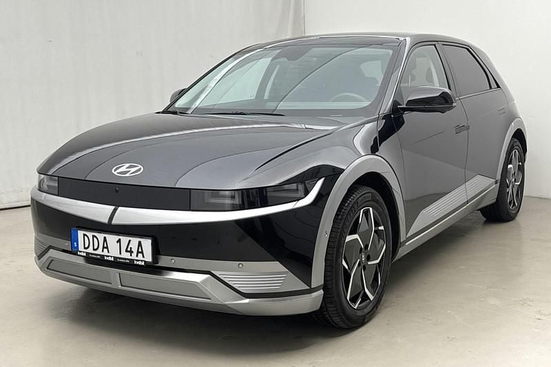 Svart Ny 2024 Hyundai Ioniq 5 Advanced SUV | 549 000 kr - Bild 1/4