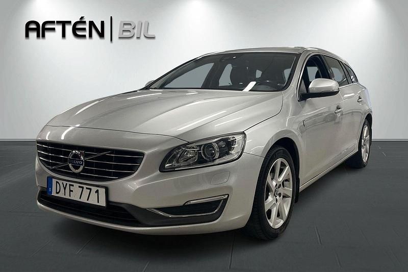 Silver Begagnad 2014 Volvo V60 Summum Kombi | 169 800 kr (Marknadspris) - Bild 1/3