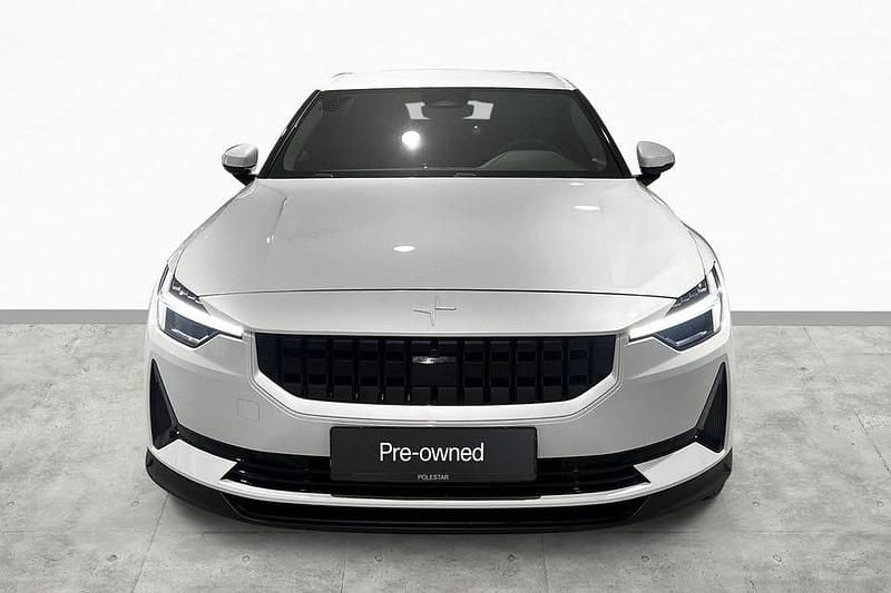 Vit Begagnad 2021 Polestar 2 Standard Range Single Motor Halvkombi | 309 900 kr (Marknadspris) - Bild 1/3