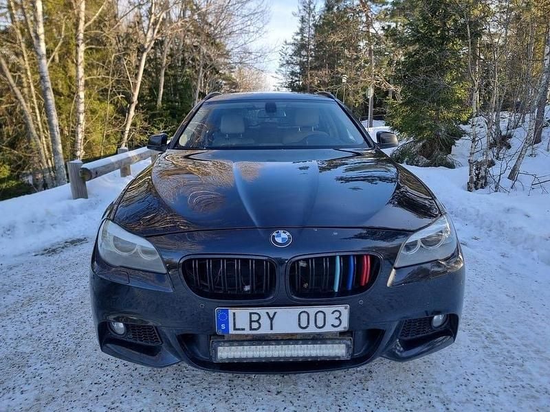 Begagnad BMW 520 M Sport 184 HK (135 kW) 2010 Svart Kombi