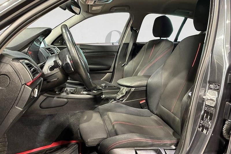 Begagnad BMW 120 Sport Line 184 HK (135 kW) 2013 Grå Halvkombi