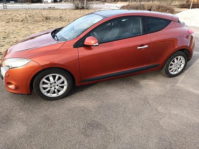 Begagnad 2011 Renault Mégane III Sportkupé | 58 000 kr (Bra pris) - Bild 1/4