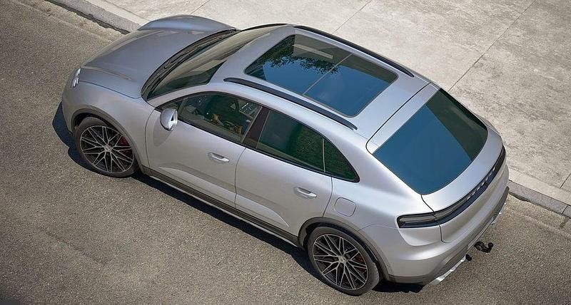 Begagnad Porsche Macan 330 kW (449 HK) 2025 Silver SUV
