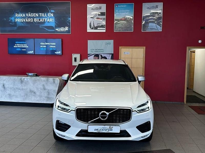 Begagnad Volvo XC60 R-Design 190 HK (139 kW) 2019 Vit SUV