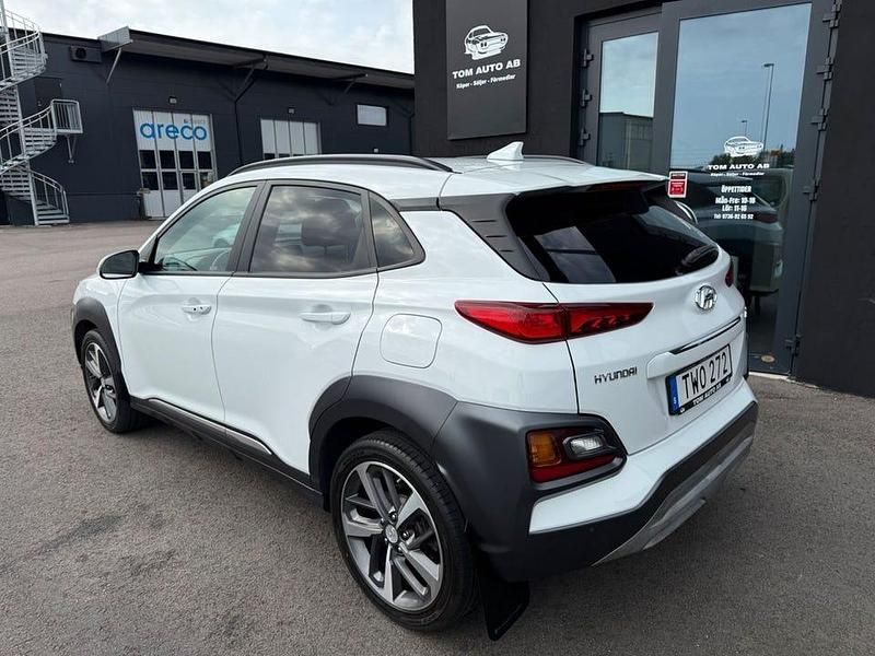 Begagnad Hyundai Kona Premium 136 HK (100 kW) 2020 Vit SUV