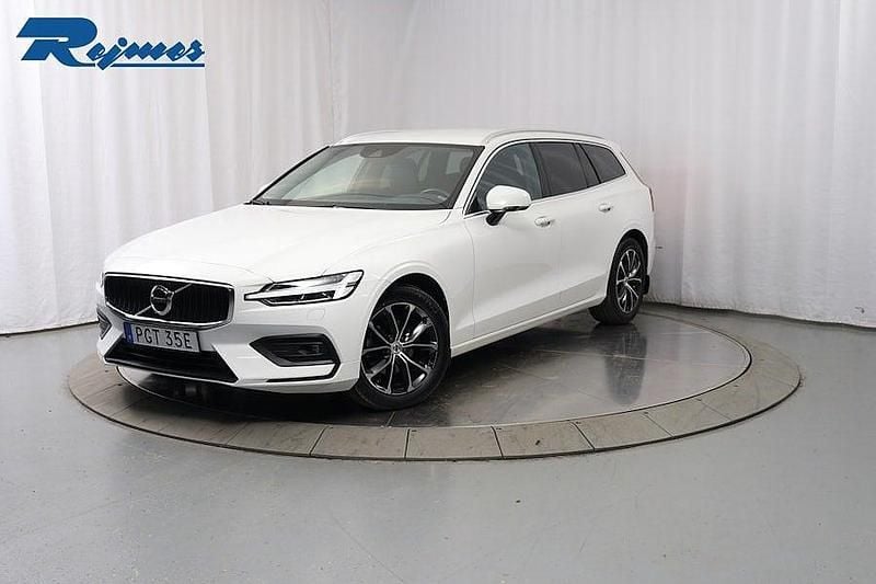 Vit (ice vit) Begagnad 2019 Volvo V60 Momentum Kombi | 279 900 kr (Superpris) - Bild 1/4