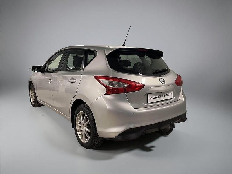 Begagnad Nissan Pulsar 116 HK (85 kW) 2015 Silver Halvkombi