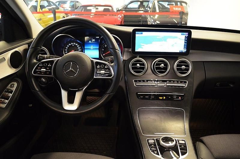 Begagnad Mercedes C200 Avantgarde 160 HK (117 kW) 2019 Svart Kombi
