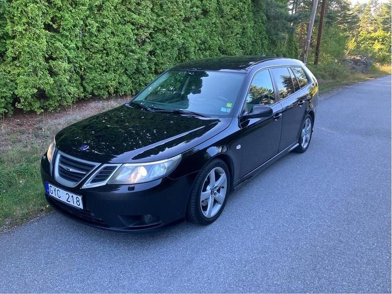 Svart Begagnad 2008 Saab 9-3 Vector Kombi | 37 000 kr (Marknadspris) - Bild 1/4