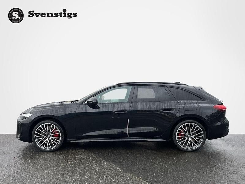 Ny Audi A5 S-Line 252 HK (185 kW) 2025 Svart (mytsvart metallic) Kombi