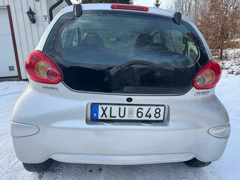 Begagnad Toyota Aygo 68 HK (50 kW) 2005 Halvkombi