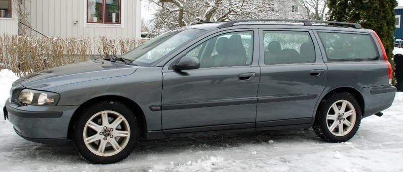 Såld Volvo V70 2.4T 2003, begagnad 2002, 14 000 mil i