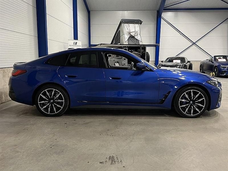 Begagnad BMW 340 Shadowline 29 kW (40 HK) 2022 Blå Sportkupé