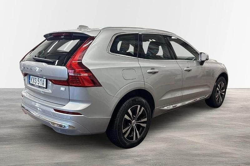 Begagnad Volvo XC60 355 HK (261 kW) 2022 Silver SUV