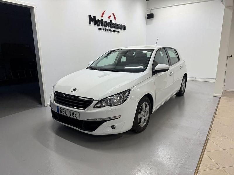 Begagnad Peugeot 308 Active 92 HK (67 kW) 2014 Vit Halvkombi