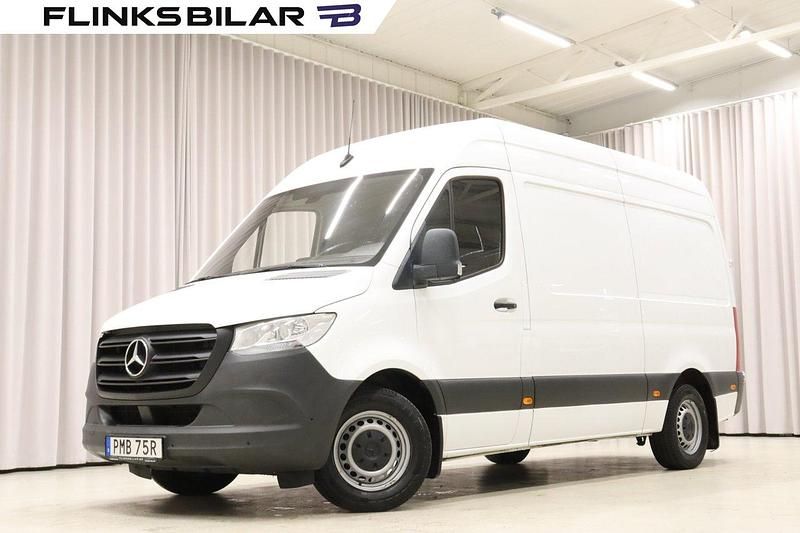 Vit Begagnad 2022 Mercedes Sprinter Van | 259 800 kr - Bild 1/4