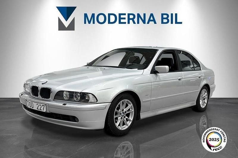 Begagnad BMW 525 192 HK (141 kW) 2002 Ljusgrå Sedan