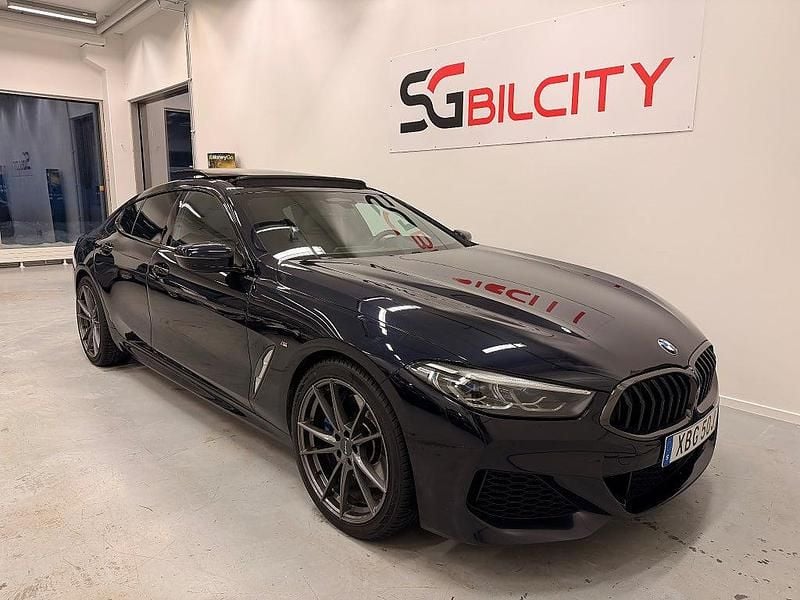 Svart Begagnad 2019 BMW 840 M Sport Sportkupé | 449 900 kr - Bild 1/4