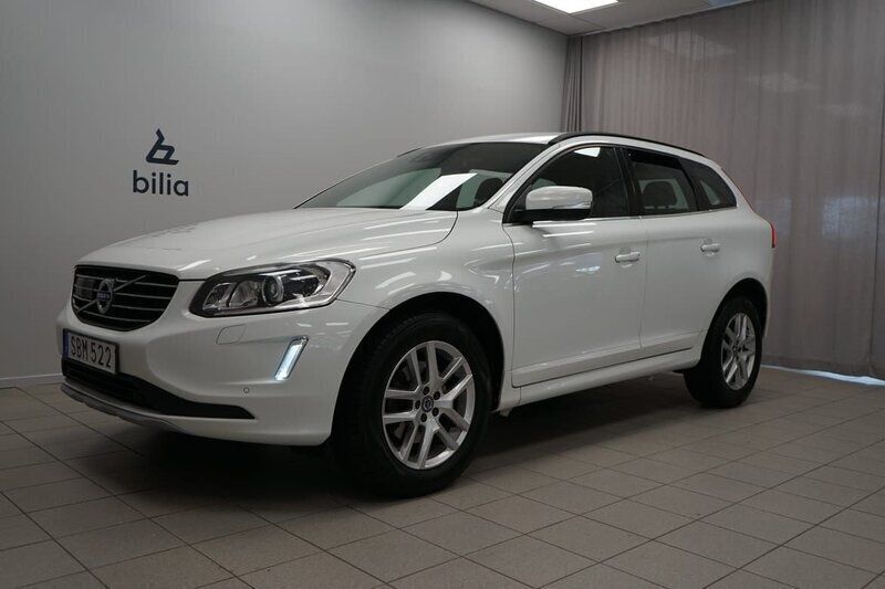 Vit Begagnad 2016 Volvo XC60 Momentum SUV | 194 900 kr (Marknadspris) - Bild 1/3