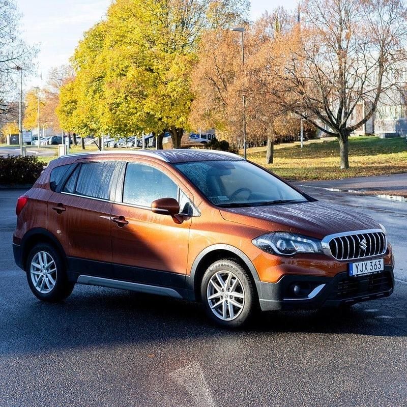 Begagnad 2017 Suzuki SX4 S-Cross Kombi | 130 000 kr - Bild 1/4