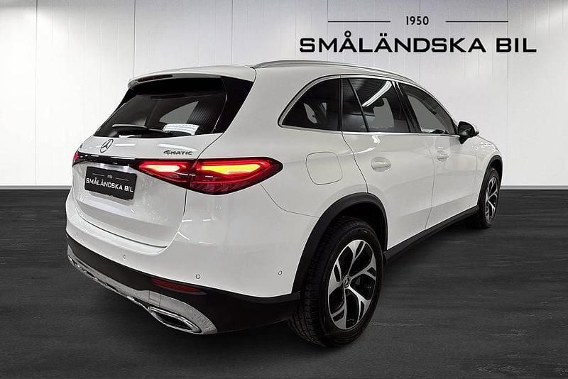 Begagnad Mercedes GLC300e 230 HK (169 kW) 2023 Vit SUV