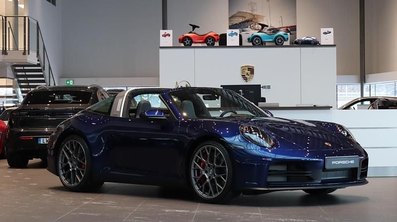 Ny Porsche 911 Targa 4S 2026 Flerfärgad Cab
