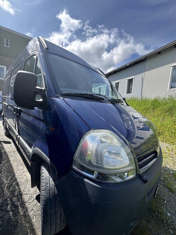 Blå Begagnad 2008 Nissan Interstar Van | 50 000 kr - Bild 1/3