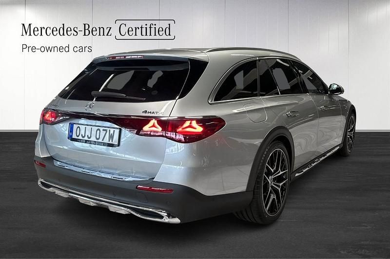 Begagnad Mercedes E300 Avantgarde Edition 2025 Silver Kombi
