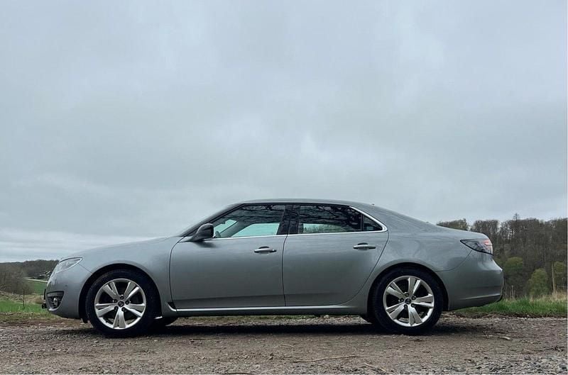 Grå Begagnad 2011 Saab 9-5 Sedan | 70 000 kr - Bild 1/4