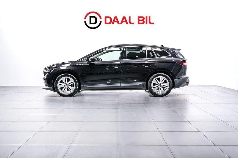 Svart Begagnad 2022 Skoda Enyaq iV SUV | 319 700 kr (Bra pris) - Bild 1/4