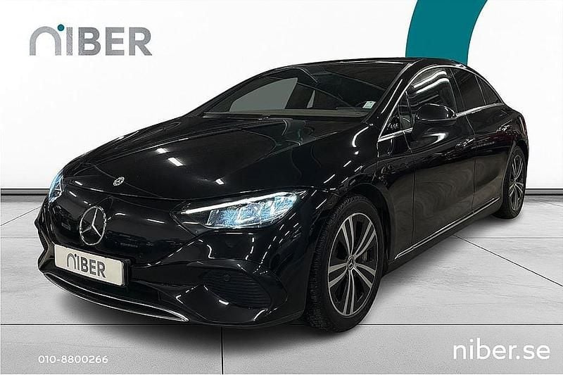 Svart Begagnad 2022 Mercedes EQE350 Sedan | 314 900 kr - Bild 1/4