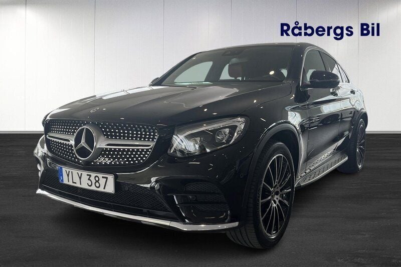 Svart Begagnad 2018 Mercedes GLC250 AMG line Sportkupé | 409 800 kr (Marknadspris) - Bild 1/4